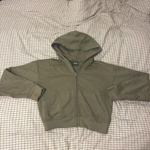 Green Tna boyfriend zip up, great condition, barely worn,size xs but fits larger
